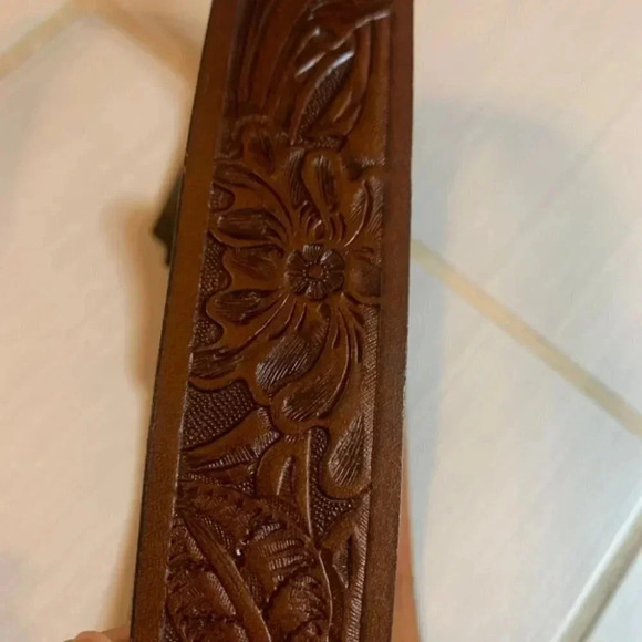 Western Heritage Calgary Big Buckle and Belt Brown Leather 34 - Picture 6 of 9